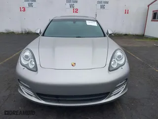 2011 Porsche Panamera S with VIN WP0AB2A77BL062535, listed as a IAAI auction lot 41850610 with 49,012 mi miles. Bid and sale history available at carsss.com. Image 12.