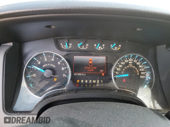 2013 Ford F-150 XL with VIN 1FTFW1EF1DFD38831, listed as a Copart auction lot 46692585 with 207,959 mi miles and Salvage Title. Bid and sale history available at DreamBid. Image 9.