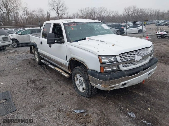2004 Chevrolet Silverado 1500 Crew Cab Z71 with VIN 2GCEK13T741427729, listed as a IAAI auction lot 41238310 with 151,978 mi miles. Bid and sale history available at carsss.com. Image 1.