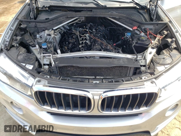 2015 BMW X5 xDrive35d z VIN 5UXKS4C55F0J98793, wystawiony jako Copart lot #56689675 z przebiegiem 192 286 mil mil oraz Czysty tytuł • Clean title. Historia ofert i sprzedaży dostępna na DreamBid. Obrazek 12.