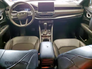 2025 Jeep Compass Trailhawk с VIN 3C4NJDDN5ST557511, выставлен на аукционе Copart как лот 61814945 с пробегом 16 464 миль миль и Чистый • Clean title. История ставок и продаж доступна на DreamBid. Изображение 8.