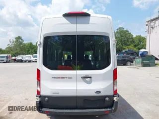 2019 Ford Transit z VIN 1FTBW2XG5KKB23337, wystawiony jako IAAI lot #42846883 z przebiegiem 65 369 mil mil oraz . Historia ofert i sprzedaży dostępna na DreamBid. Obrazek 16.