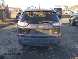 2019 Jeep Cherokee Altitude with VIN 1C4PJMLN0KD213357, listed as a IAAI auction lot 41320886 with 136,506 mi miles. Bid and sale history available at carsss.com. Image 16.