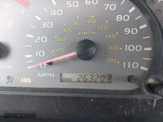 2001 Toyota Sequoia Limited with VIN 5TDBT48A61S040585, listed as a IAAI auction lot 42082703 with 263,203 mi miles. Bid and sale history available at carsss.com. Image 7.