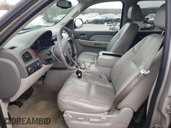 2008 Chevrolet Suburban LTZ with VIN 3GNFK16388G114290, listed as a Copart auction lot 44265795 with 236,666 mi miles and Clean Title. Bid and sale history available at carsss.com. Image 7.