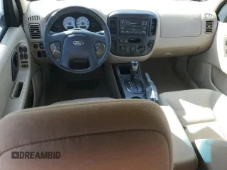 2005 Ford Escape XLS Value with VIN 1FMYU92ZX5KA93124, listed as a Copart auction lot 45337585 with 218,826 mi miles and Salvage Title. Bid and sale history available at carsss.com. Image 8.