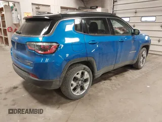 2018 Jeep Compass Limited z VIN 3C4NJCCB2JT489622, wystawiony jako IAAI lot #41567571 z przebiegiem 67 884 mil mil oraz . Historia ofert i sprzedaży dostępna na DreamBid. Obrazek 4.