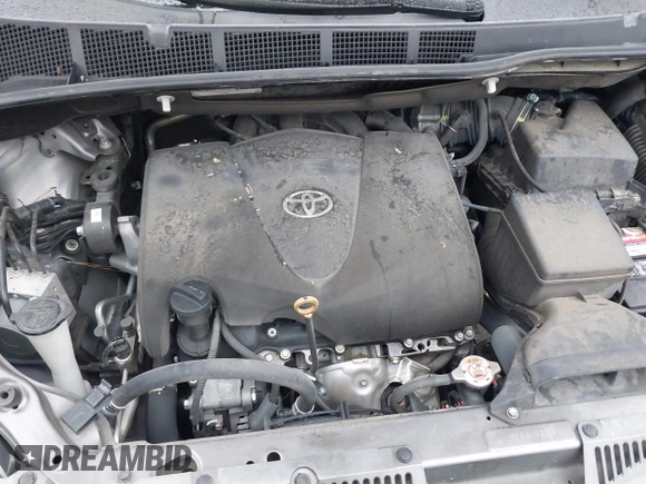 2019 Toyota Sienna XLE Auto Access Seat with VIN 5TDYZ3DC8KS982777, listed as a IAAI auction lot 41519696 with 109,708 mi miles. Bid and sale history available at carsss.com. Image 10.