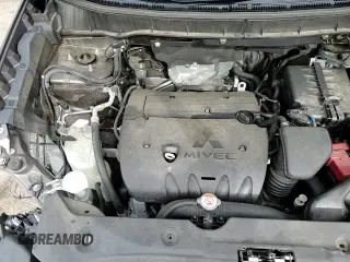 2017 Mitsubishi Outlander SEL z VIN JA4AR4AW0HZ039998, wystawiony jako Copart lot #58484315 z przebiegiem 98 977 mil mil oraz Szkoda całkowita • Salvage title. Historia ofert i sprzedaży dostępna na DreamBid. Obrazek 14.