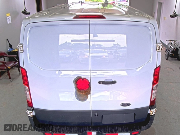 2016 Ford Transit Cargo с VIN 1FTYE1YM3GKB08659, выставлен на аукционе IAAI как лот 42556193 с пробегом 193 278 миль миль и . История ставок и продаж доступна на DreamBid. Изображение 28.