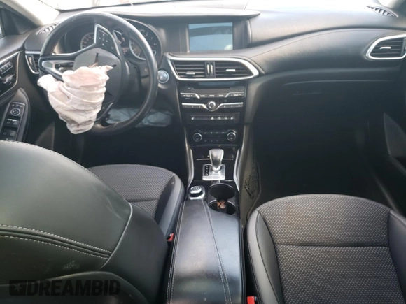 2019 Infiniti QX30 Luxe with VIN SJKCH5CP8KA011169, listed as a Copart auction lot 74402124 with 80,377 mi miles and Salvage title. Bid and sale history available at DreamBid. Image 8.