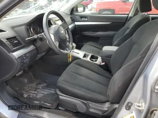 2014 Subaru Outback 2.5i z VIN 4S4BRCAC9E3220635, wystawiony jako Copart lot #62101105 z przebiegiem 175 951 mil mil oraz Szkoda całkowita • Salvage title. Historia ofert i sprzedaży dostępna na DreamBid. Obrazek 7.