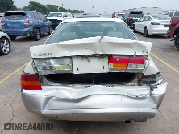 1998 Lexus ES 300 with VIN JT8BF28GXW0106483, listed as a IAAI auction lot 42177092 with Not provided miles and . Bid and sale history available at DreamBid. Image 6.