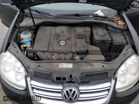 2010 Volkswagen Jetta Limited Edition z VIN 3VWAZ7AJXAM122581, wystawiony jako Copart lot #85337574 z przebiegiem 239 863 mil mil oraz Szkoda całkowita • Salvage title. Historia ofert i sprzedaży dostępna na DreamBid. Obrazek 11.