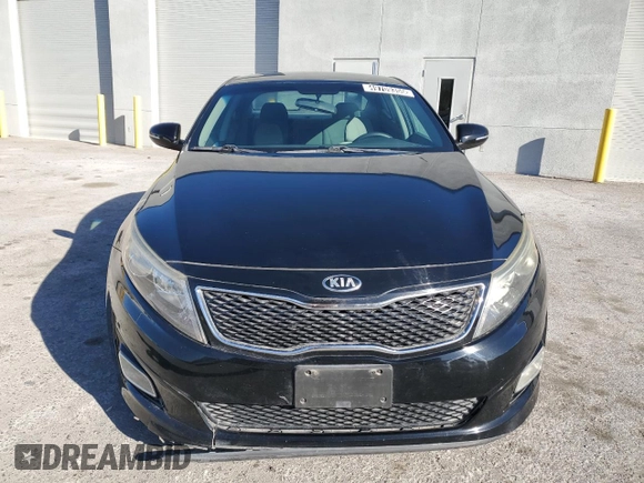 2015 Kia Optima LX z VIN 5XXGM4A71FG501721, wystawiony jako Copart lot #49709355 z przebiegiem 103 846 mil mil oraz Czysty tytuł • Clean title. Historia ofert i sprzedaży dostępna na DreamBid. Obrazek 5.