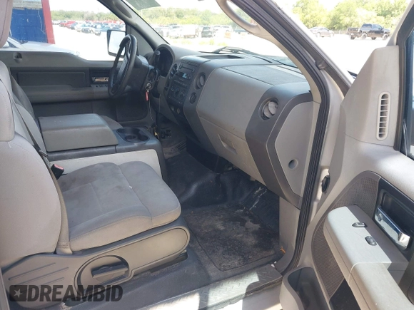 2006 Ford F-150 STX с VIN 1FTRX12W96KD80575, выставлен на аукционе IAAI как лот 42342553 с пробегом 225 900 миль миль и . История ставок и продаж доступна на DreamBid. Изображение 5.