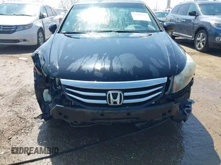 2012 Honda Accord EX z VIN 1HGCP2F71CA086962, wystawiony jako IAAI lot #42005865 z przebiegiem 160 481 mil mil oraz . Historia ofert i sprzedaży dostępna na DreamBid. Obrazek 6.