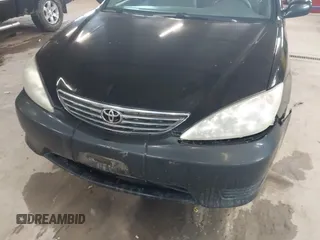 2006 Toyota Camry STD with VIN 4T1BE32K26U654893, listed as a IAAI auction lot 42068340 with 1 mi miles. Bid and sale history available at carsss.com. Image 6.