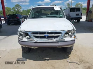 1995 Ford Explorer Eddie Bauer z VIN 1FMDU34X8SUC30858, wystawiony jako IAAI lot #41899260 z przebiegiem 85 842 mil mil oraz . Historia ofert i sprzedaży dostępna na DreamBid. Obrazek 12.
