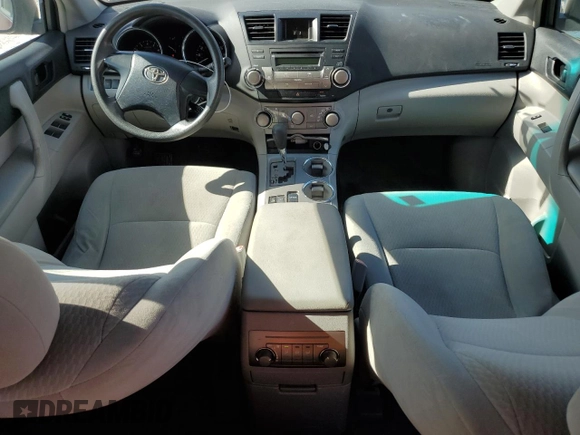 2010 Toyota Highlander with VIN 5TDBK3EH1AS027564, listed as a Copart auction lot 60463525 with 154,883 mi miles and Clean title. Bid and sale history available at DreamBid. Image 8.