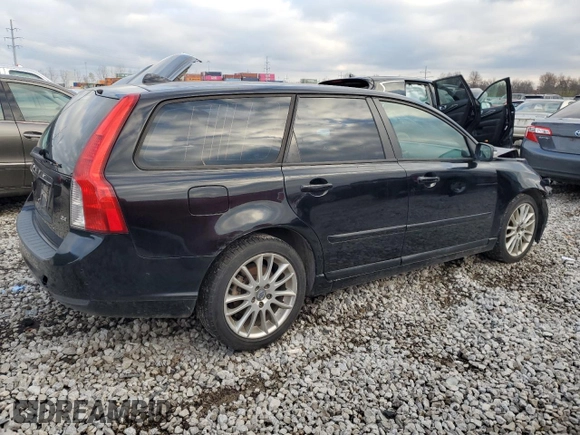 2010 Volvo V50 with VIN YV1382MW9A2563063, listed as a Copart auction lot 82183694 with 181,464 mi miles and Salvage Title. Bid and sale history available at carsss.com. Image 3.