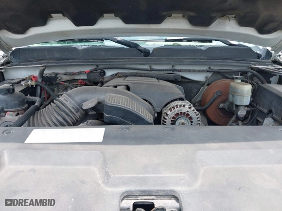 2007 Chevrolet Silverado 1500 LT w/1LT with VIN 3GCEK13387G506628, listed as a IAAI auction lot 42087661 with 270,119 mi miles. Bid and sale history available at carsss.com. Image 9.