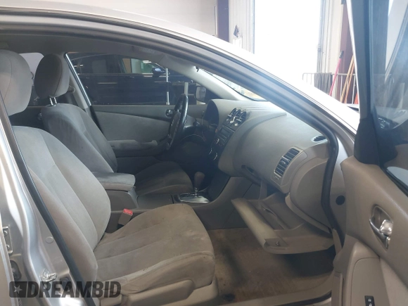 2011 Nissan Altima S with VIN 1N4AL2AP5BN448698, listed as a IAAI auction lot 42185080 with 165,297 mi miles and . Bid and sale history available at carsss.com. Image 5.
