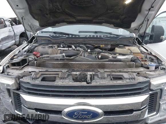 2018 Ford F-350 с VIN 1FT7X3BT4JEB83068, выставлен на аукционе IAAI как лот 41337896 с пробегом 200 841 миль миль и . История ставок и продаж доступна на DreamBid. Изображение 10.
