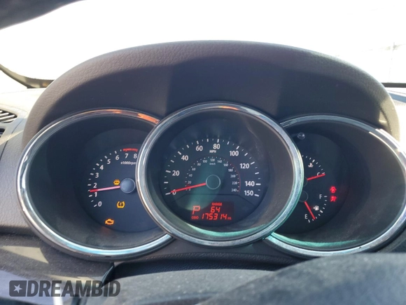 2013 Kia Sorento EX z VIN 5XYKUDA22DG335605, wystawiony jako Copart lot #47260645 z przebiegiem 175 314 mil mil oraz Szkoda całkowita • Salvage title. Historia ofert i sprzedaży dostępna na DreamBid. Obrazek 9.