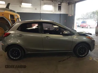 2012 Mazda 2 Sport with VIN JM1DE1KY7C0150803, listed as a IAAI auction lot 41932409 with 89,474 mi miles. Bid and sale history available at carsss.com. Image 13.