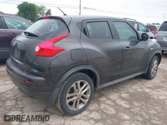 2013 Nissan Juke SV with VIN JN8AF5MR4DT202647, listed as a IAAI auction lot 42200661 with 145,152 mi miles. Bid and sale history available at carsss.com. Image 4.