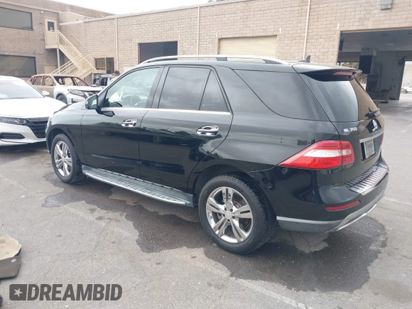 2013 Mercedes-Benz M 350 with VIN 4JGDA5JB6DA160049, listed as a IAAI auction lot 42137116 with 100,033 mi miles and . Bid and sale history available at DreamBid. Image 3.