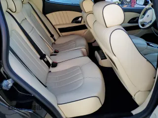 2012 Maserati Quattroporte S z VIN ZAM39JKA3C0065472, wystawiony jako Copart lot #82330244 z przebiegiem 56 883 mil mil oraz Szkody całkowita. Historia ofert i sprzedaży dostępna na DreamBid. Obrazek 10.