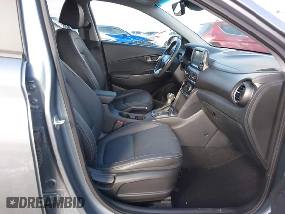 2020 Hyundai Kona Limited with VIN KM8K3CA58LU443078, listed as a IAAI auction lot 41510108 with 101,412 mi miles. Bid and sale history available at carsss.com. Image 5.