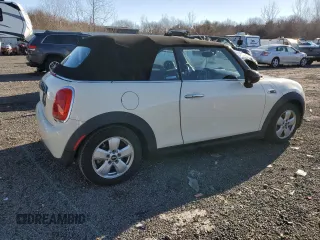 2016 MINI Convertible z VIN WMWWG5C5XG3C19552, wystawiony jako Copart lot #86790134 z przebiegiem 112 494 mil mil oraz Szkoda całkowita • Salvage title. Historia ofert i sprzedaży dostępna na DreamBid. Obrazek 3.