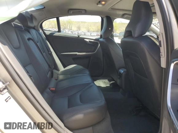 2017 Volvo S60 Inscription с VIN LYV402TK7HB145920, выставлен на аукционе Copart как лот 54956515 с пробегом 48 213 миль миль и Списание • Salvage title. История ставок и продаж доступна на DreamBid. Изображение 10.