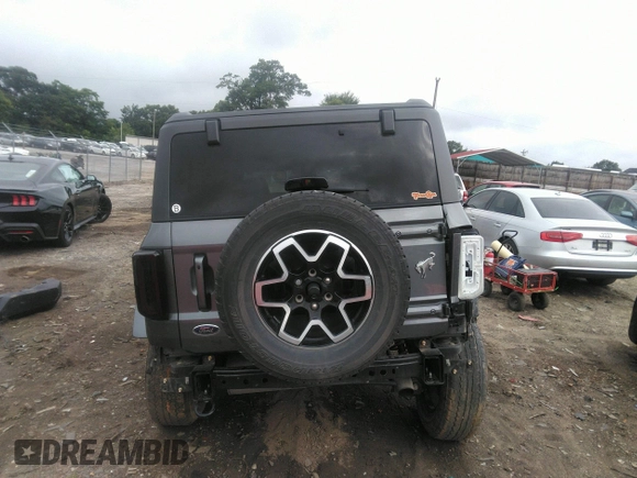 2023 Ford Bronco z VIN 1FMEE5BP0PLB18858, wystawiony jako IAAI lot #42487421 z przebiegiem 38 477 mil mil oraz . Historia ofert i sprzedaży dostępna na DreamBid. Obrazek 16.
