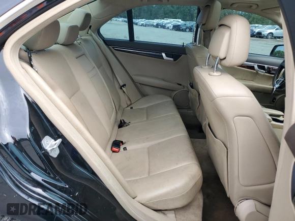 2013 Mercedes-Benz C 250 Sport z VIN WDDGF4HBXDR269348, wystawiony jako Copart lot #54330045 z przebiegiem 102 144 mil mil oraz Szkoda całkowita • Salvage title. Historia ofert i sprzedaży dostępna na DreamBid. Obrazek 10.