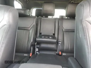 2018 Land Rover Discovery HSE with VIN SALRR2RV3JA051990, listed as a Copart auction lot 74060534 with 104,086 mi miles and Salvage Title. Bid and sale history available at carsss.com. Image 10.
