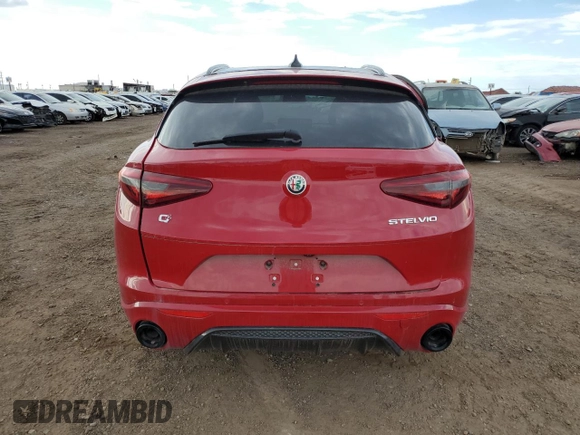 2022 Alfa Romeo Stelvio Veloce z VIN ZASPAKBNXN7D24109, wystawiony jako Copart lot #61717184 z przebiegiem 9 095 mil mil oraz Szkoda całkowita • Salvage title. Historia ofert i sprzedaży dostępna na DreamBid. Obrazek 6.