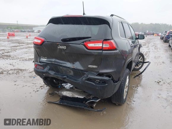2016 Jeep Cherokee Latitude z VIN 1C4PJMCS3GW242644, wystawiony jako IAAI lot #42491524 z przebiegiem 77 784 mil mil oraz . Historia ofert i sprzedaży dostępna na DreamBid. Obrazek 4.