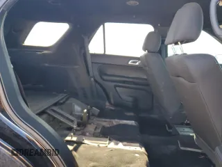 2017 Ford Police Interceptor Utility z VIN 1FM5K8AT9HGC34661, wystawiony jako Copart lot #55511315 z przebiegiem 68 705 mil mil oraz Czysty tytuł • Clean title. Historia ofert i sprzedaży dostępna na DreamBid. Obrazek 11.