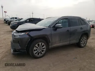 2024 Toyota RAV4 XLE Premium z VIN 2T3A1RFV2RC416702, wystawiony jako Copart lot #49220345 z przebiegiem 14 147 mil mil oraz Szkoda całkowita • Salvage title. Historia ofert i sprzedaży dostępna na DreamBid. Obrazek 1.