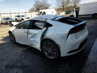 2024 Toyota Prius LE with VIN JTDADABU4R3014607, listed as a Copart auction lot 43644495 with 14,180 mi miles and Salvage Title. Bid and sale history available at carsss.com. Image 2.