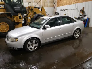 2003 Audi A4 1.8T z VIN WAULC68E83A164339, wystawiony jako Copart lot #59754025 z przebiegiem 128 434 mil mil oraz Czysty tytuł • Clean title. Historia ofert i sprzedaży dostępna na DreamBid. Obrazek 1.