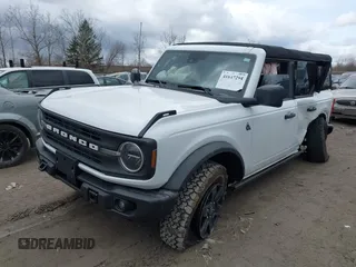 2022 Ford Bronco with VIN 1FMDE5BH2NLB90209, listed as a IAAI auction lot 41847294 with 17,721 mi miles and . Bid and sale history available at DreamBid. Image 17.