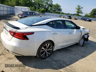 2017 Nissan Maxima SL with VIN 1N4AA6AP1HC376982, listed as a Copart auction lot 62592025 with 62,123 mi miles and Salvage title. Bid and sale history available at DreamBid. Image 3.