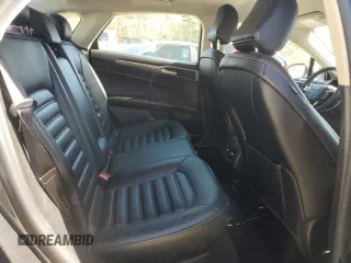 2020 Ford Fusion SEL z VIN 3FA6P0CD7LR196193, wystawiony jako Copart lot #53254465 z przebiegiem 79 944 mil mil oraz Szkoda całkowita • Salvage title. Historia ofert i sprzedaży dostępna na DreamBid. Obrazek 10.
