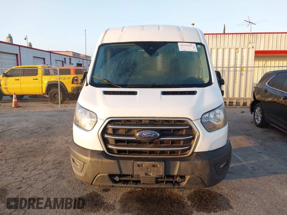 2020 Ford Transit z VIN 1FTBW9CG2LKA54526, wystawiony jako IAAI lot #42620417 z przebiegiem 131 084 mil mil oraz . Historia ofert i sprzedaży dostępna na DreamBid. Obrazek 12.