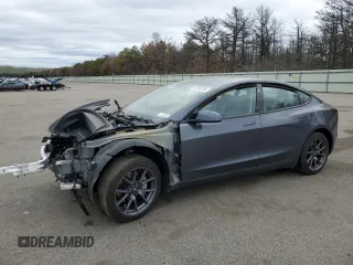 2023 Tesla Model 3 z VIN 5YJ3E1EA1PF645130, wystawiony jako Copart lot #52945295 z przebiegiem 15 597 mil mil oraz Szkoda całkowita • Salvage title. Historia ofert i sprzedaży dostępna na DreamBid. Obrazek 1.